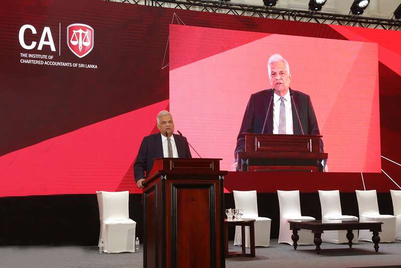 President Ranil Wickremesinghe delivering the keynote.