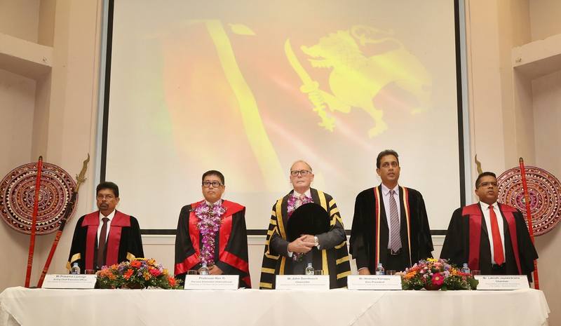 From L to R: Mr. Prasanna Liyanage, Acting Chief Executive Officer of CA Sri Lanka, Professor Ren Yi, Pro Vice Chancellor of USQ, Mr. John Dornbusch, Chancellor of USQ, Mr. Heshana Kuruppu, Vice President of CA Sri Lanka, and Mr. Laknath Jayawickrama, Chairman of the CA Sri Lanka Business School.