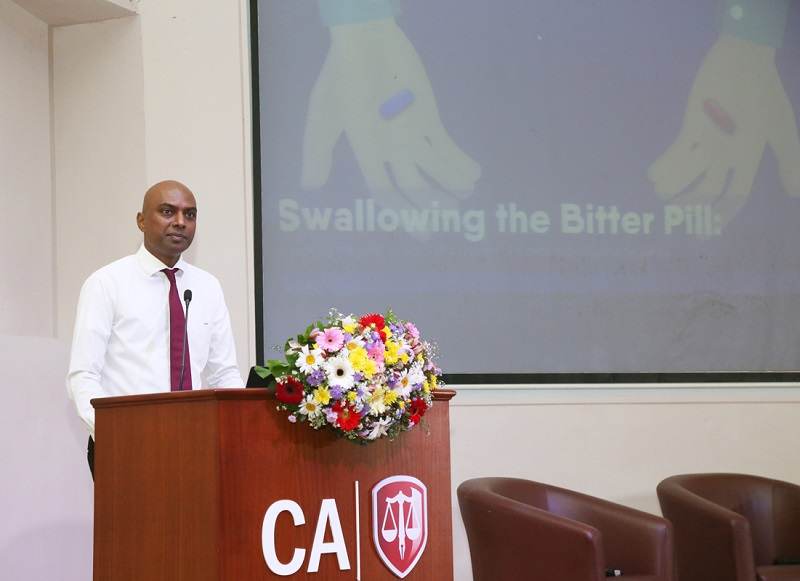 Mr. Nuwan Withanage, Member of Council of CA Sri Lanka addressing the event