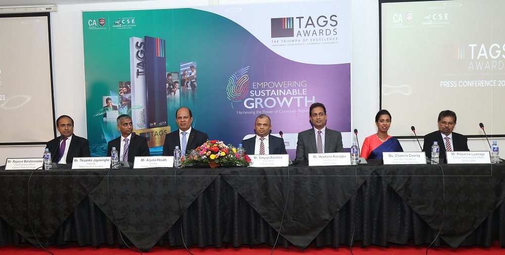 (Head table from L to R) - Mr. Rajeeva Bandaranaike, Mr. Thivanka Jayasinghe, Mr. Arjuna Herath, Mr. Sanjaya Bandara, Mr. Heshana Kuruppu, Ms. Chamila Cooray, and Mr. Prasanna Liyanage.